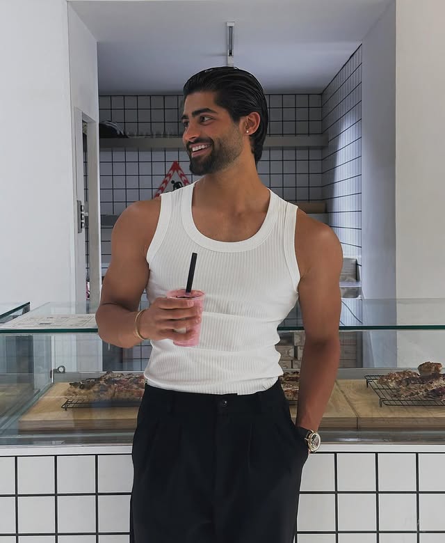 بیوگرافی احسان عشق ابدی 14 بیوگرافی احسان عشق ابدی