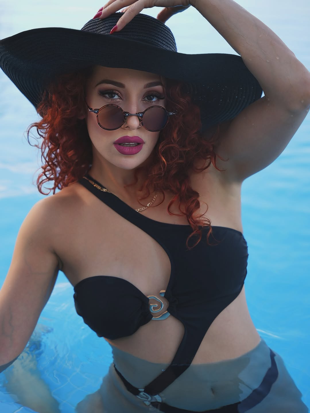 بیوگرافی یلدا عشق ابدی